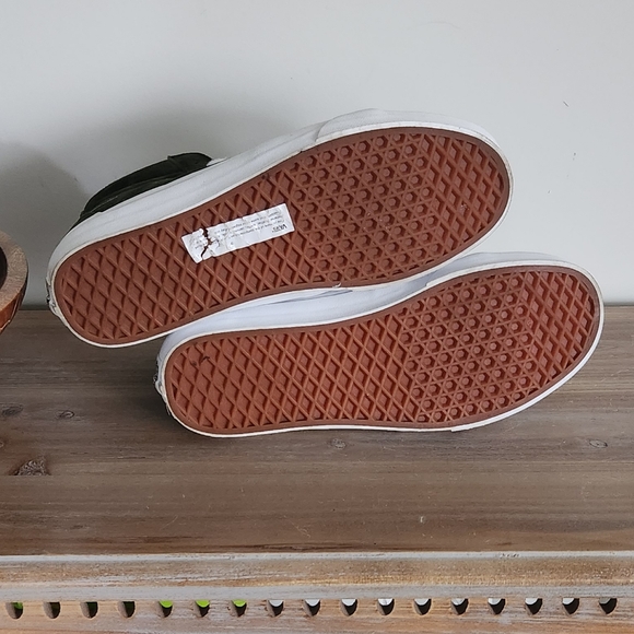 Vans Off The Wall Men's Green High-Top Sneakers, Size 10, Worn Twice, Clean - Picture 8 of 14